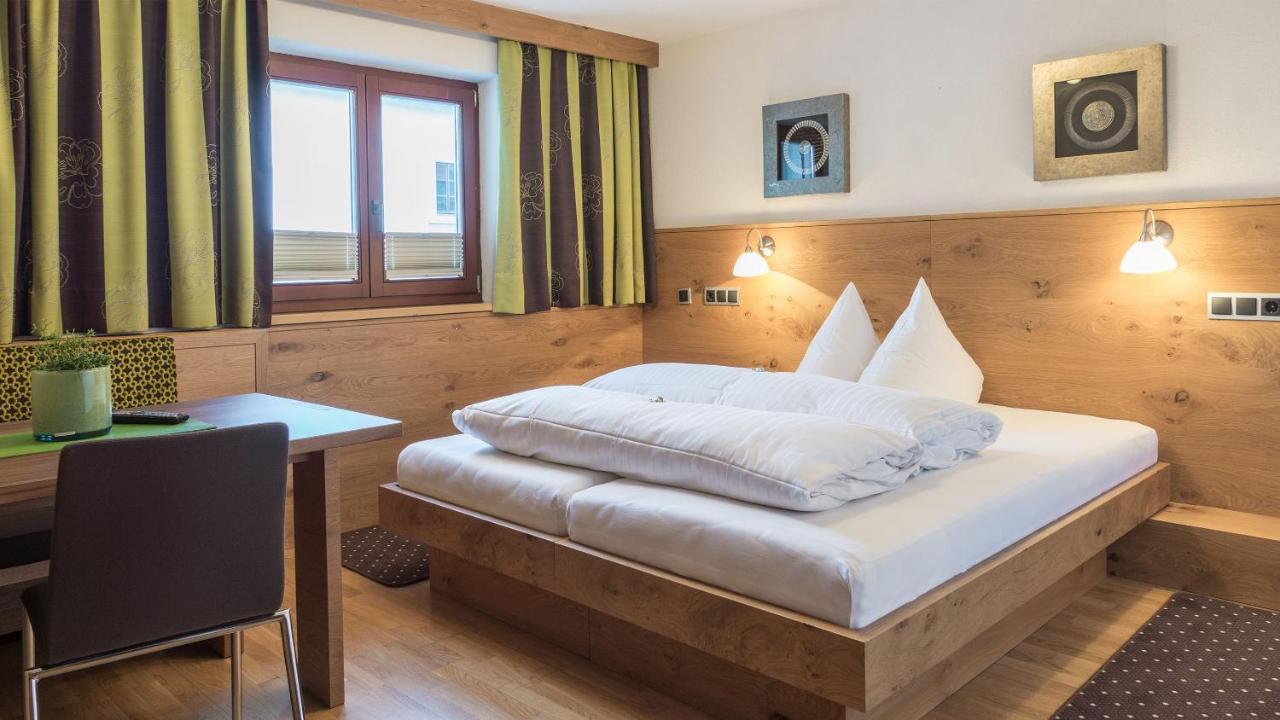 Haus Battisti Hotel St Anton am Arlberg Eksteriør billede